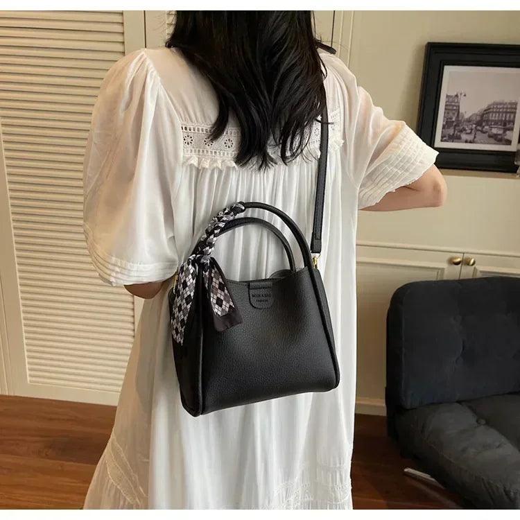 2025 new women’s handbag trendy bucket bag luxury stylish shoulder crossbody purse versatile casual tote designer ladies