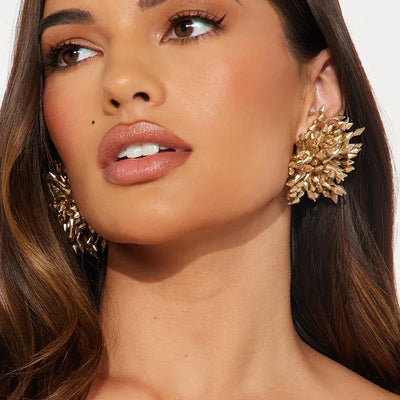 Statement Metal Flower Tassel Earrings Women Party Accessories 2025 Temperament Geometric Beaded Stud Earrings Christmas Jewelry