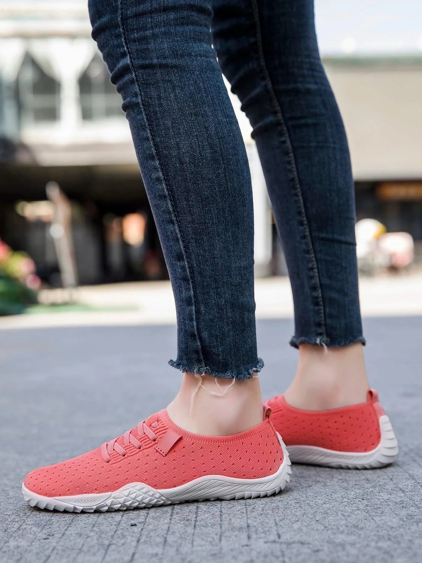 Women's Wide Toe Shoes Barefoot Inspired Sneakers Anti Slip Soft Sole Casual Walking Footwear Lightweight Comfortable Design
