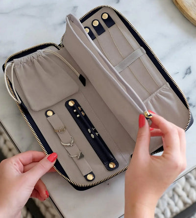 Travel Jewelry Organizer Case For Tangle-Free Necklaces Earrings Rings Bracelets Storage Fashion Portable Jewelry Travel Bags