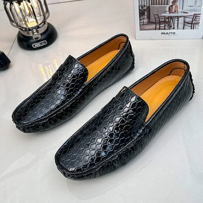 New Loafers Men Handmade Leather Dress Shoes Man Driving Flats Slip on Luxury Comfy Moccasins Black Party Shoes for Men