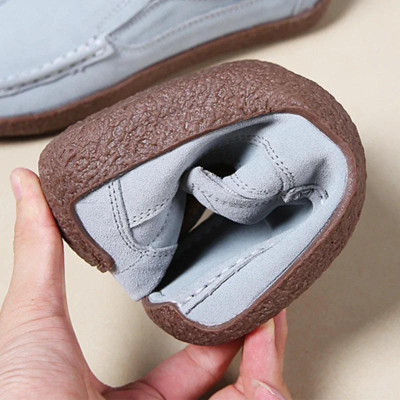 Suede Women Shoes Lightweight Women Sneakers Autumn Comfortable 2cm Flat Slip on Shoes New Luxury Brand Moccasins Zapatos Mujer