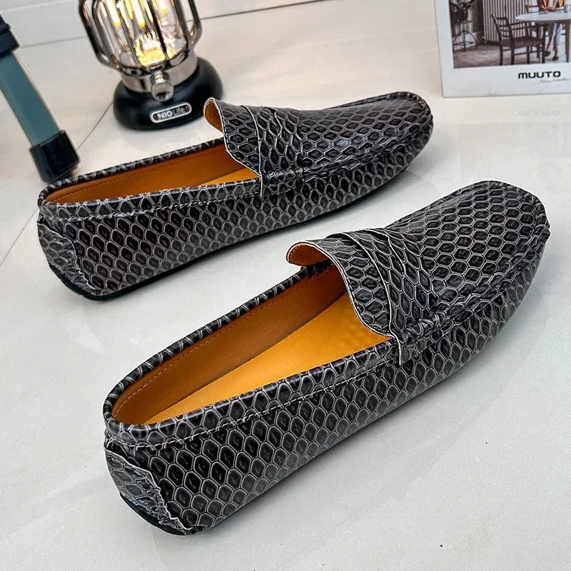 New Loafers Men Handmade Leather Dress Shoes Man Driving Flats Slip on Luxury Comfy Moccasins Black Party Shoes for Men