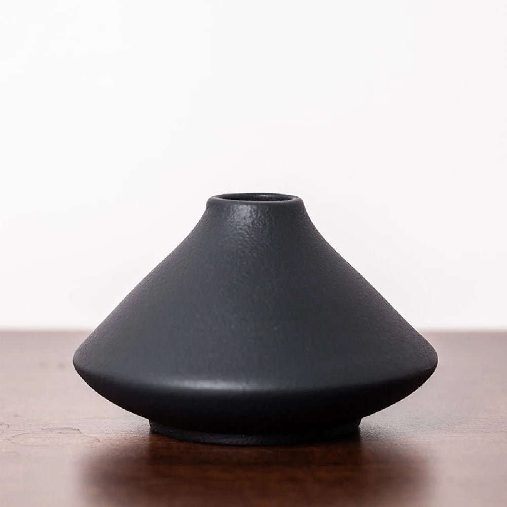 Small Ceramic Vase for Flowers Plants,  Matte Vases for Modern Table Shelf Home Decor Wedding  Frosted Elegant Ceramic Vase