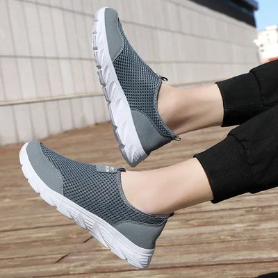 Summer Sneakers Men Shoes Breathable Mesh Lightweight Walking Casual Shoes Slip-On Driving Men's Loafers Zapatos Casuales