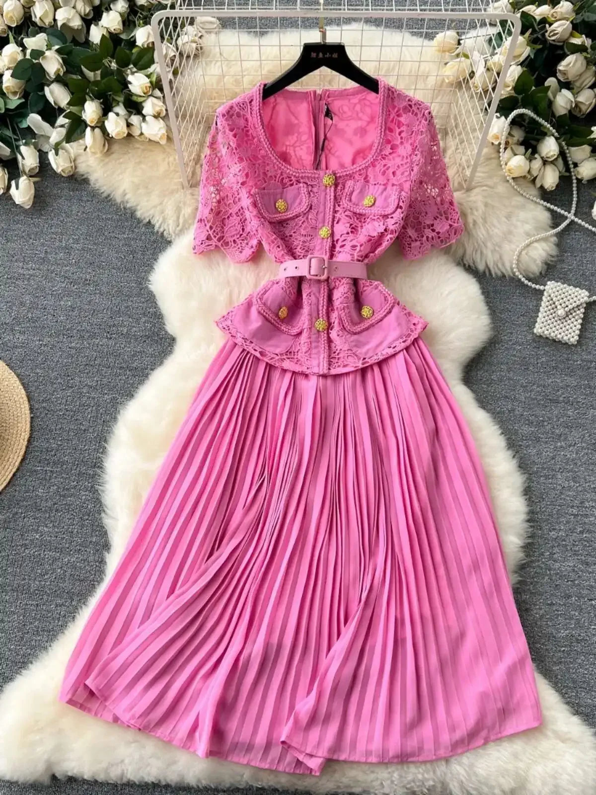Designer 2025 Summer Pleated Chiffon Lace Long Dress Women Flower Embroidery Gold Button Belt Evening Party Dresses Wedding Robe