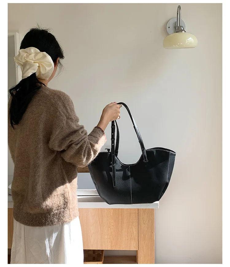 Designer large capacity women handbag single shoulder portable shopping bag luxury leather ladies commuter underarm
