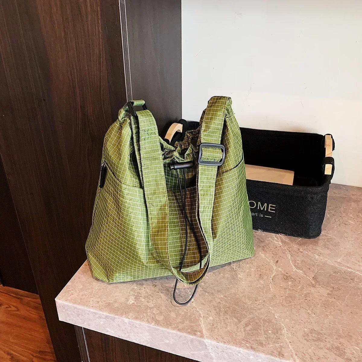 Handbags for women. Leisure big bag female 2025 new fashion cloth shoulder large capacity tote commuter messenger