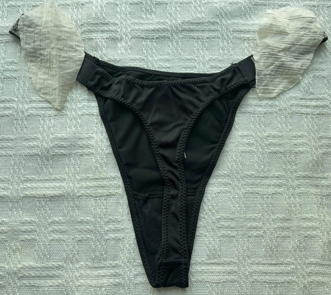 2025 New Women'S Underwear, Smooth Low-Waisted Sexy Women'S Thong, Attractive, Breathable, Shiny, Sexy And Comfortable In One