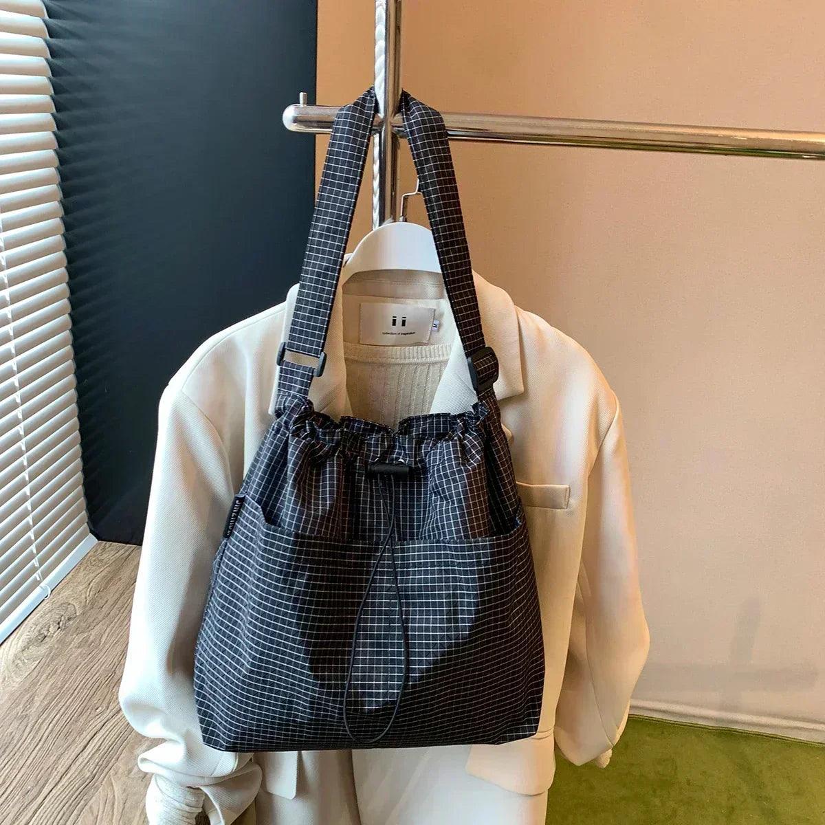 Handbags for women. Leisure big bag female 2025 new fashion cloth shoulder large capacity tote commuter messenger