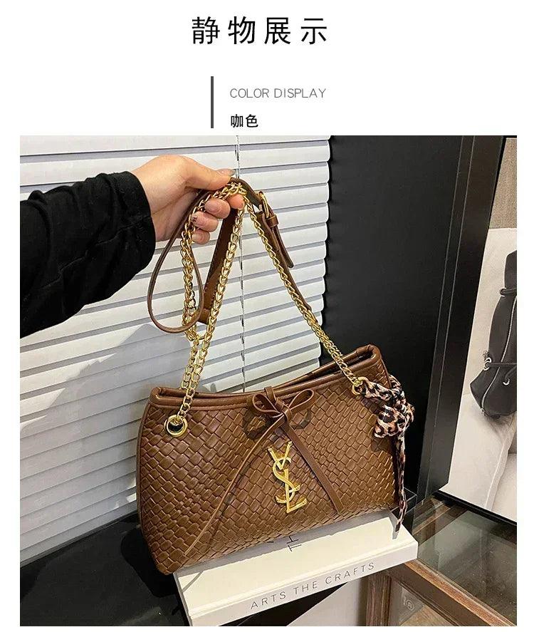 Famous designer women’s handbag in soft leather elegant crossbody-bag with adjustable strap classic luxury style