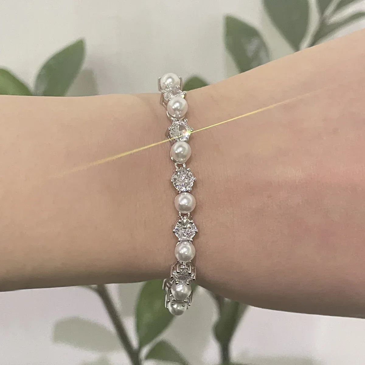 2025 New Trend Fine Jewelry Sets Charming White Geometric Crystal Fashion Pearl Necklace Ring Earrings Romantic Gift for Women