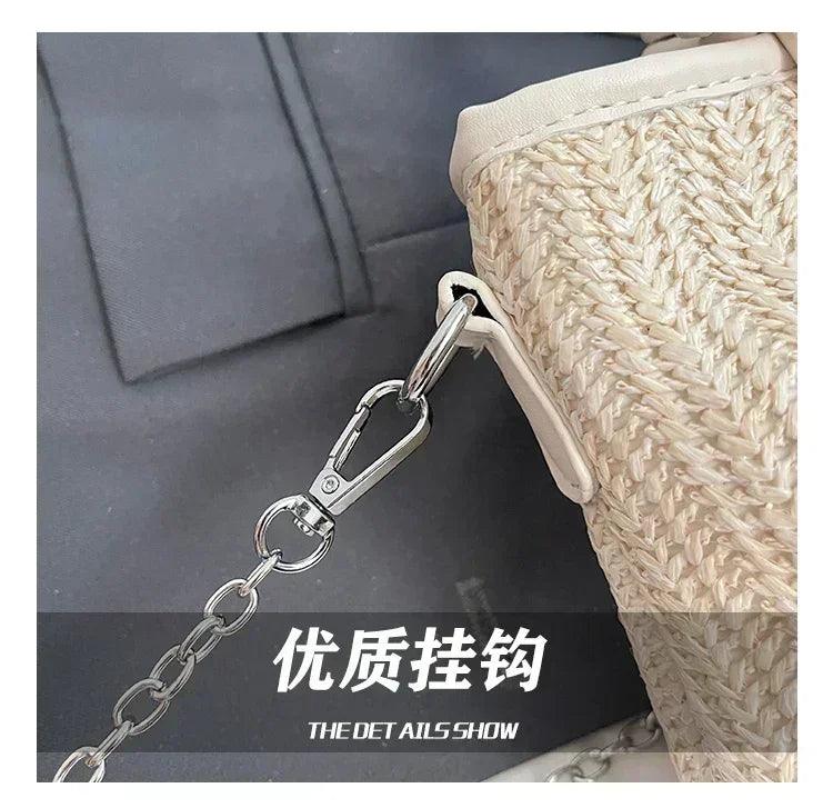 High-quality designer tote bag for women - spacious leather handbags with reinforced handles & fashionable metal logo