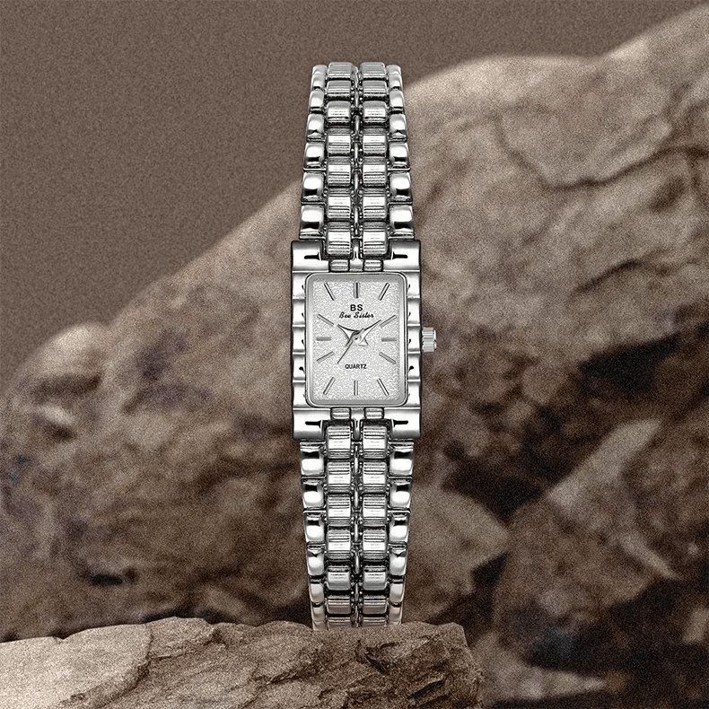 Luxury ladies’ watch retro elegant gold silver small square high quality watchchain gift watches for women