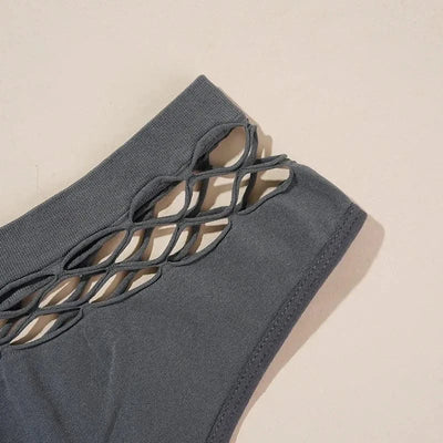 Sexy Women's Thong Panties Mid Waist Hollow G-Strings Lingerie Breathable Nylon Underwear Ladies Thongs Underpants