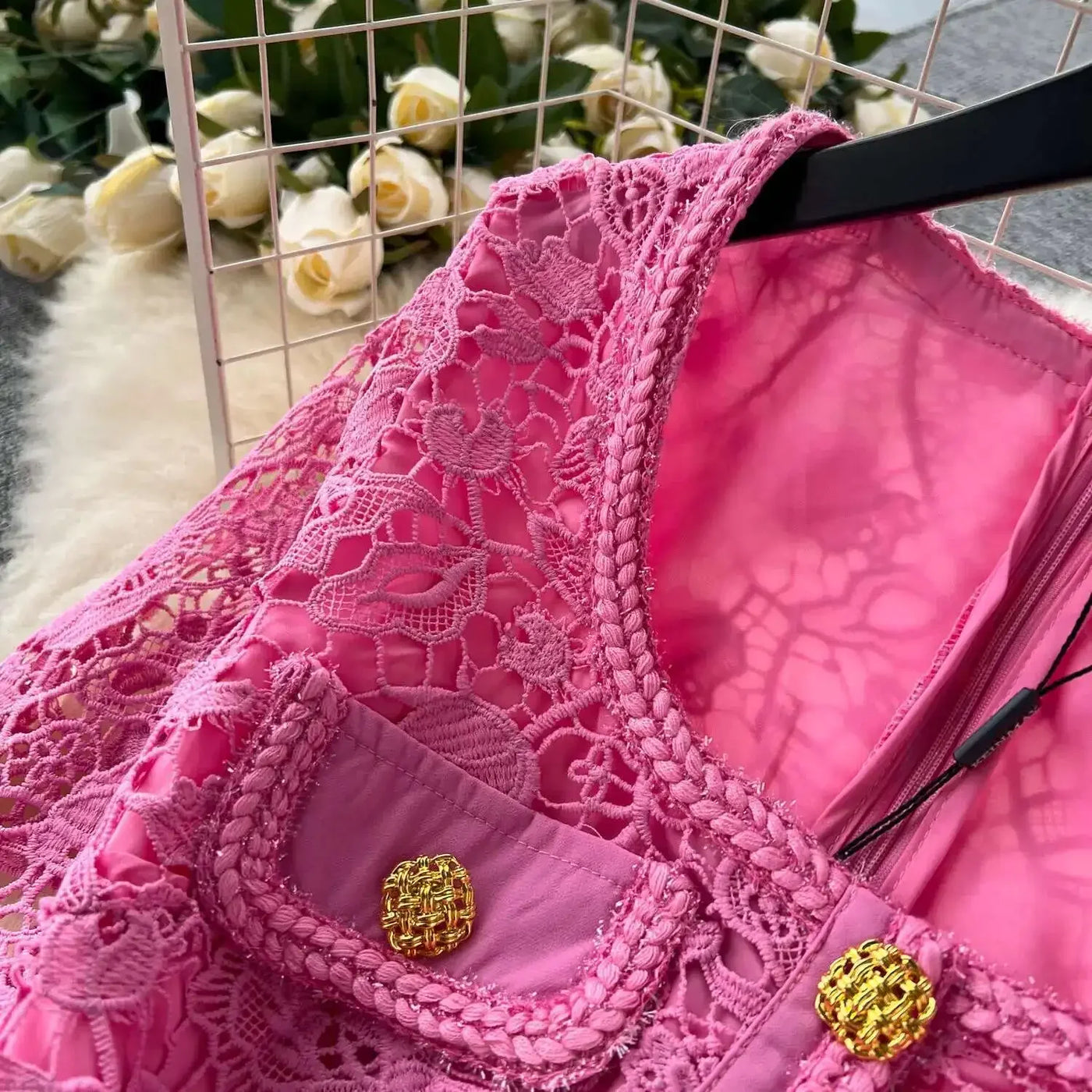 Designer 2025 Summer Pleated Chiffon Lace Long Dress Women Flower Embroidery Gold Button Belt Evening Party Dresses Wedding Robe