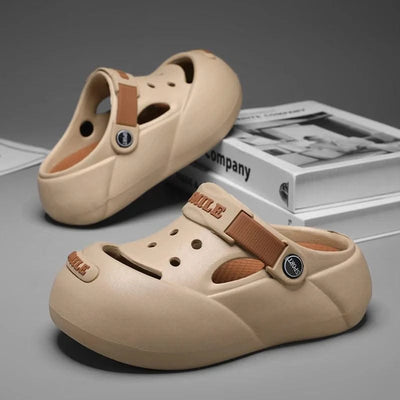 Luxury Boy Clogs Summer Kids Shoes Breathable Casual Lightweight Indoor House Shoes Children Boy Sandals Slippers