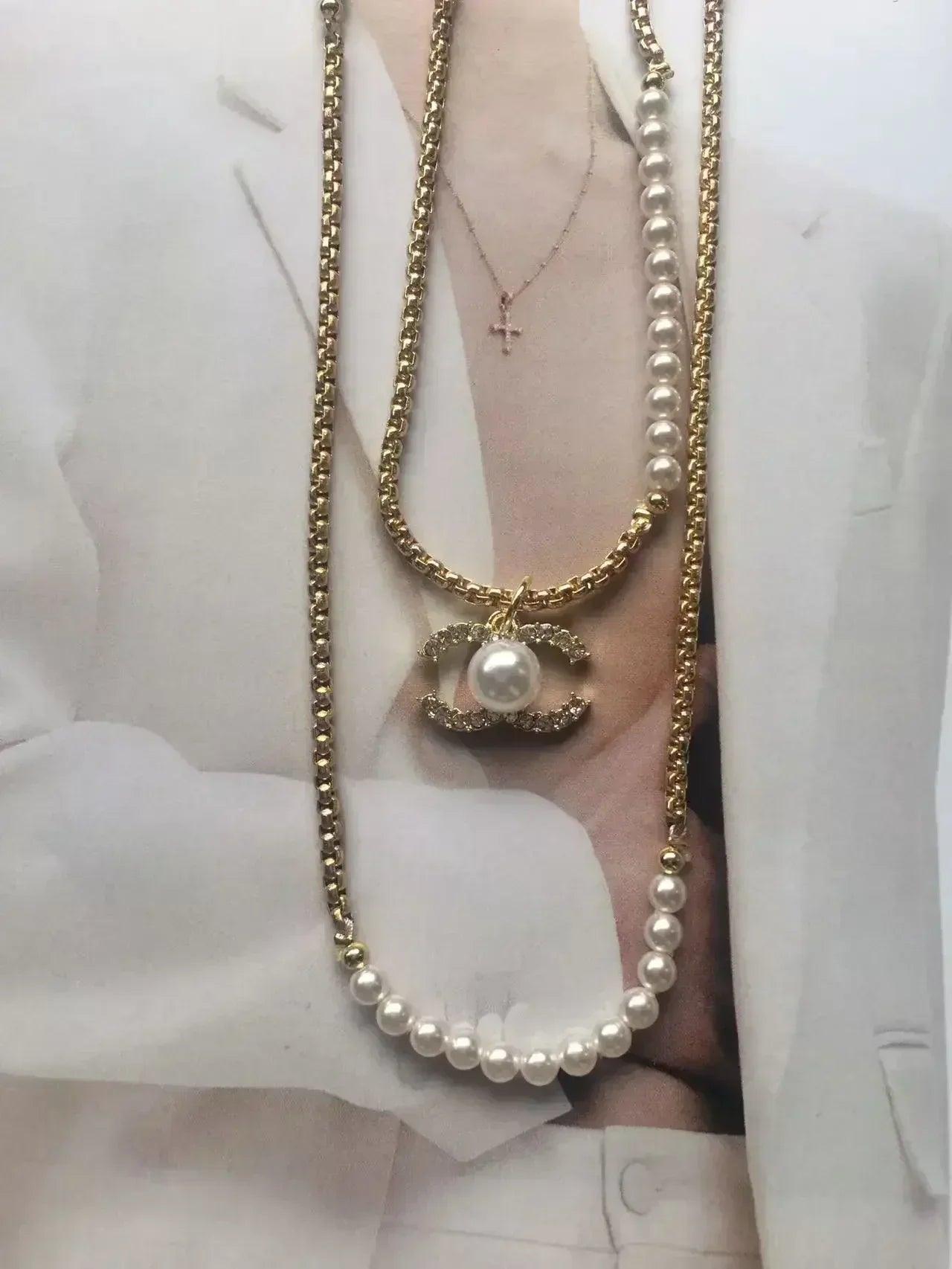 Luxury design necklace 106cm pendant can move freely be stacked in single layer or double worn many ways.