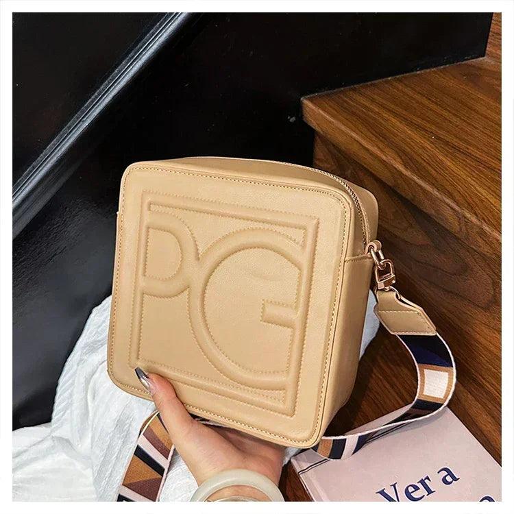 Classic designer shoulder bag for ladies - high-quality leather handbags versatile tote bags & chic crossbody
