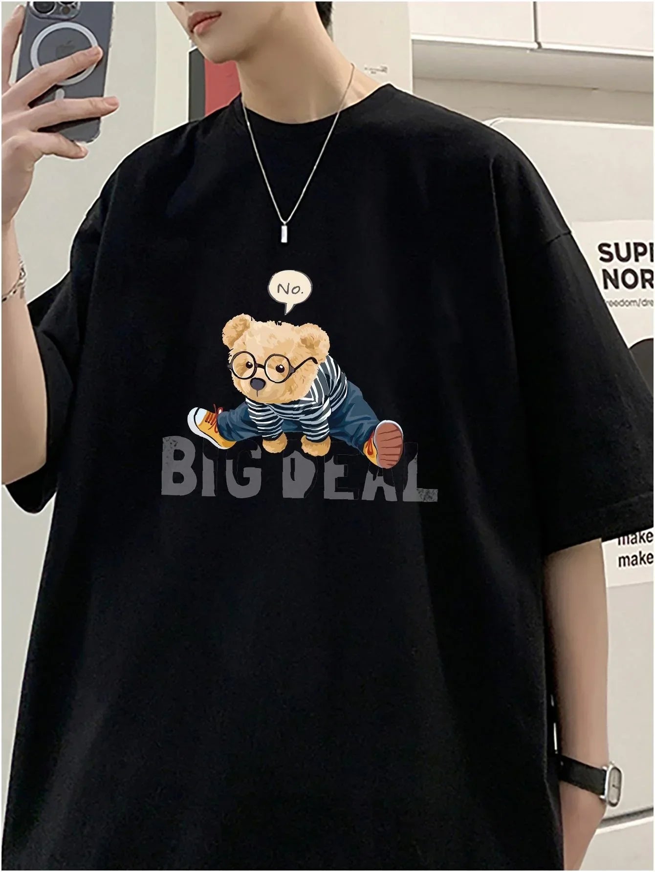 Designer Brand Men T-shirts Loose Summer Unisex Cute Bear Print Tees Fashion Kpop Male Tops High Quality Cotton Male Clothing