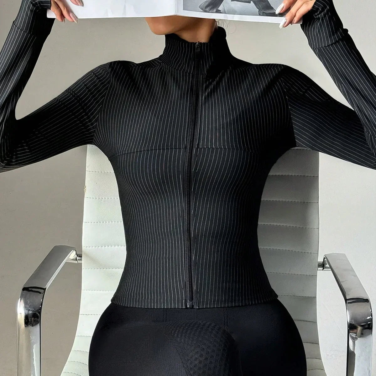 Women's Outdoor Yoga Jacket Slim Fit Zip Up Running Long Sleeve Coat Athletic Performance Wear Gym To Trail Fashion Sportswear