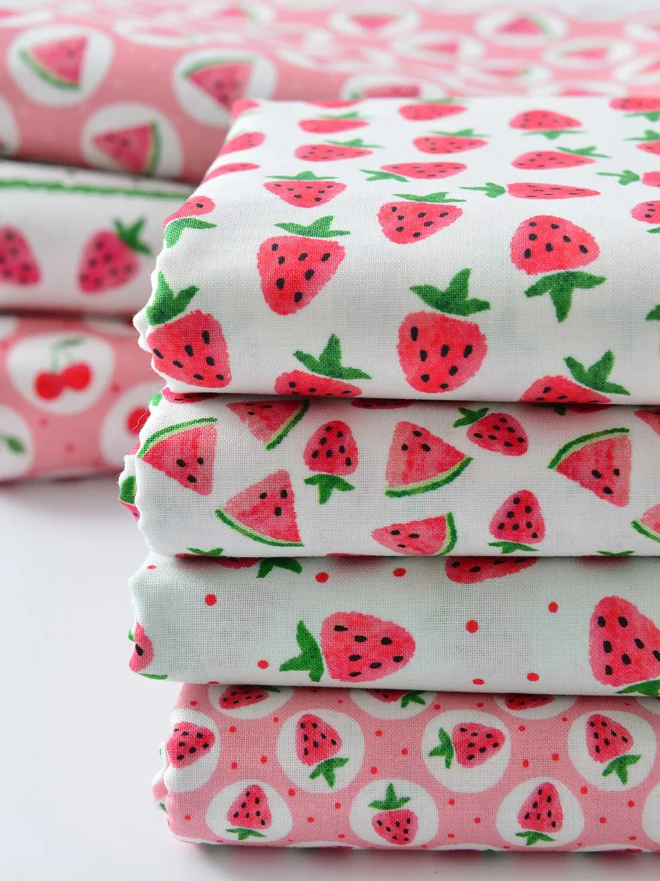 145x50cm Handmade Pink Strawberry Cotton Fabric for DIY Clothing, Ins Countryside Dress for Baby and Pet Cloth