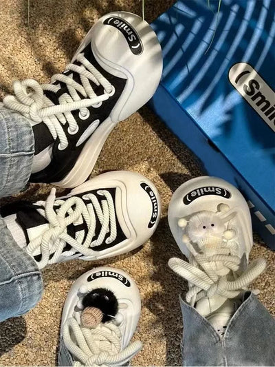 Wide Toe Chunky Sneaker Women Female Designer Platform Vulcanized Shoes Woman Girls Fashion Big Head Casual Ladies Lace Up Shoes