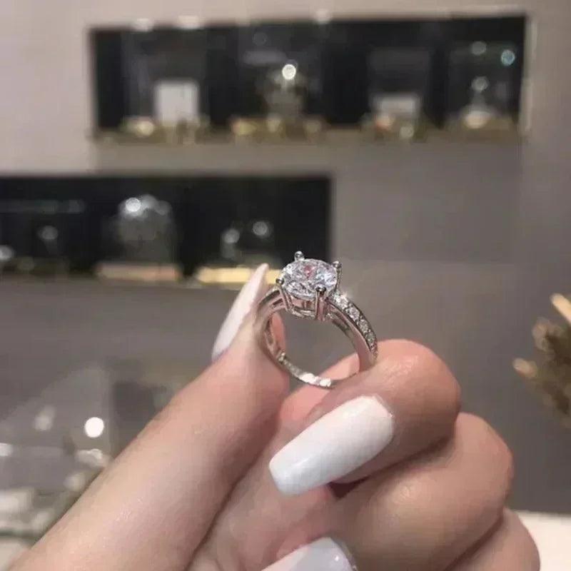 Women’s fashion wedding rings set