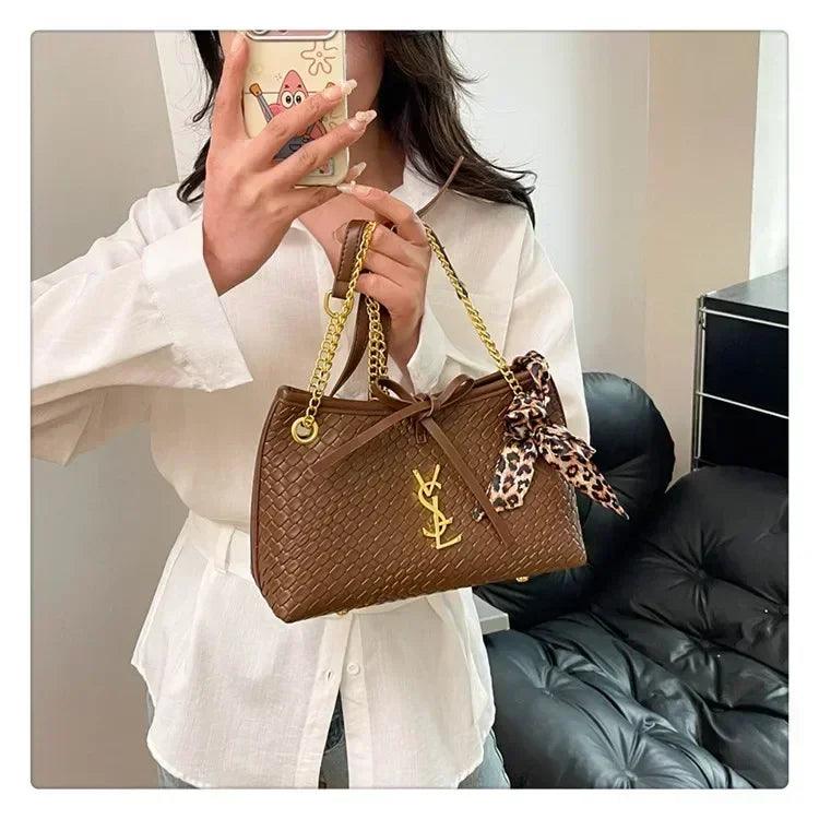 Famous designer women’s handbag in soft leather elegant crossbody-bag with adjustable strap classic luxury style