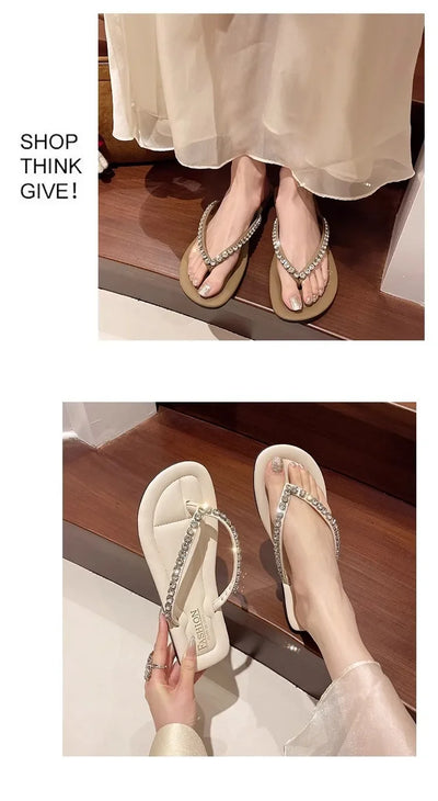 Beach flip-flops women wear high-grade summer new flat-bottomed non-slip holiday online celebrity toe sandals.