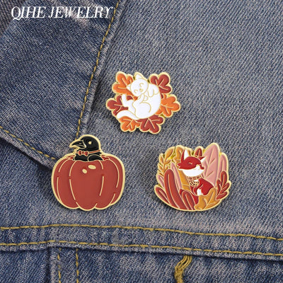 Thanksgiving Cute Cat Fox Lying On Maple Leaves Enamel Pins Cartoon Crow Pumpkin Metal Brooches Lapel Badge Jewelry Friends Gift