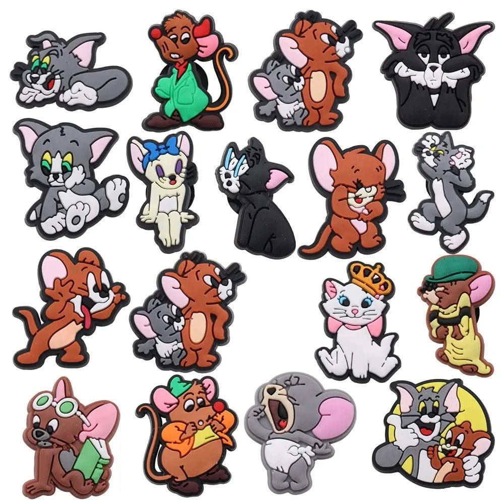 10-40pcs Disney Mickey Minnie Cartoon PVC Shoe Charms Fit Wristbands DIY Sandal Hole Kids Shoes Buckle Ornaments Party Gift