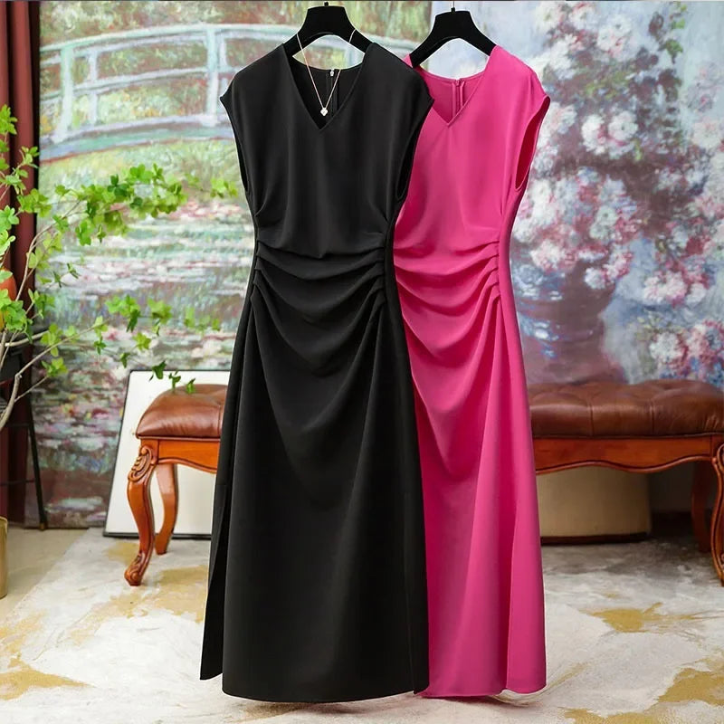 Little black dress with French waist cinching for slimming and high-end Hepburn style formal occasion dress for women in summer