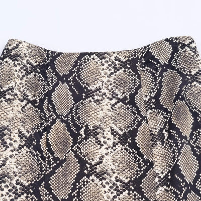 2025 New Women's Midi Dress Animal Print Elegant and Fashionable Satin-Like Texture Versatile and Easy to Style