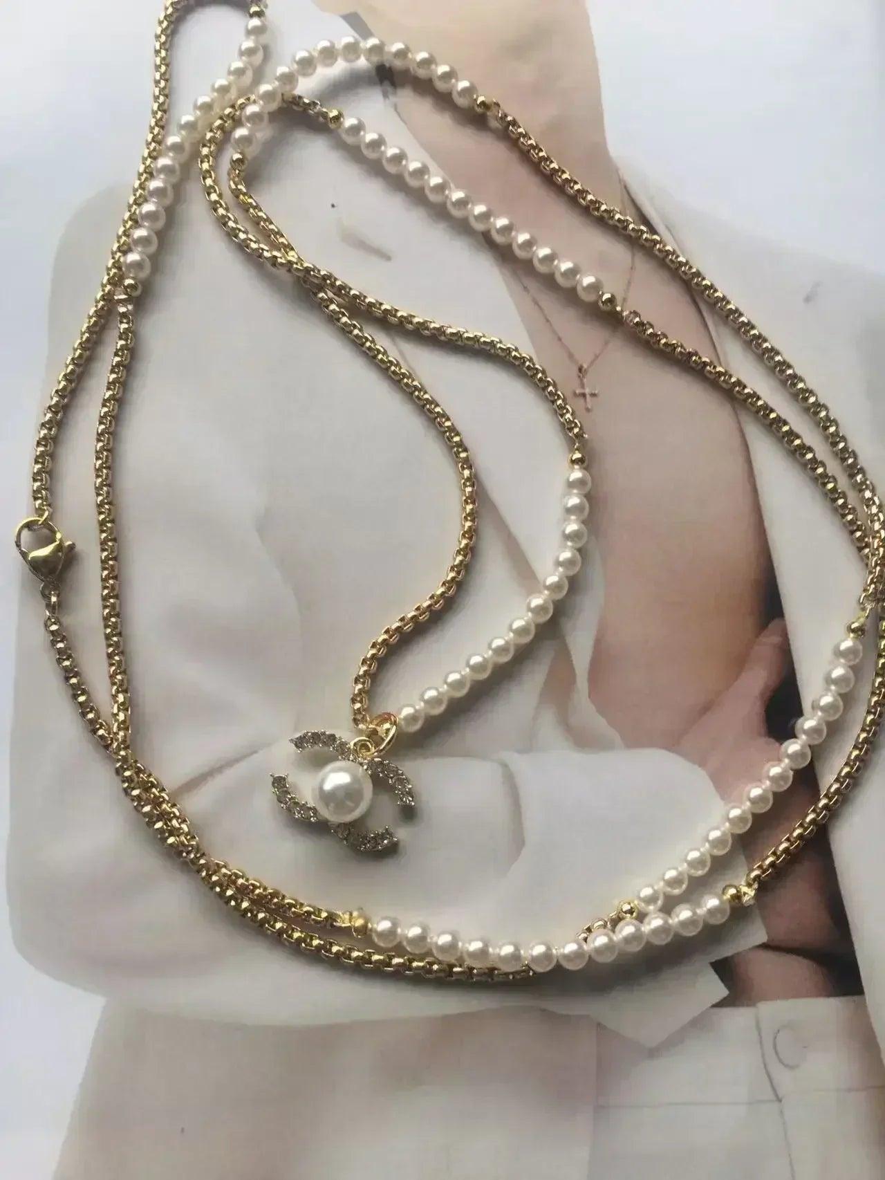 Luxury design necklace 106cm pendant can move freely be stacked in single layer or double worn many ways.