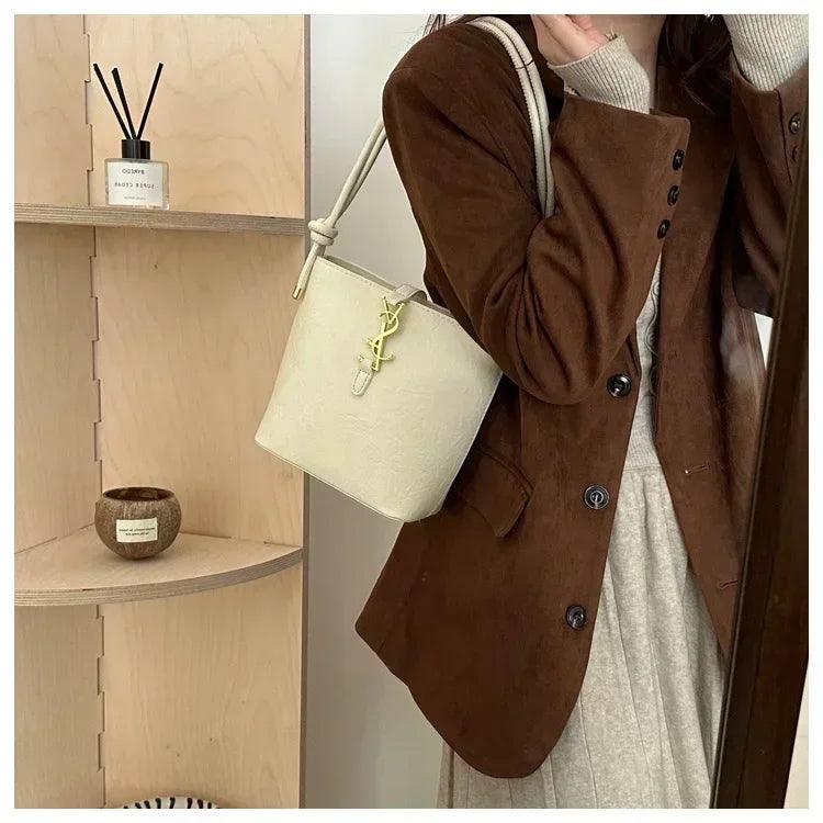 Limited edition designer handbag for ladies 2025 new style tote bag with light luxury and unique high-end crossbody