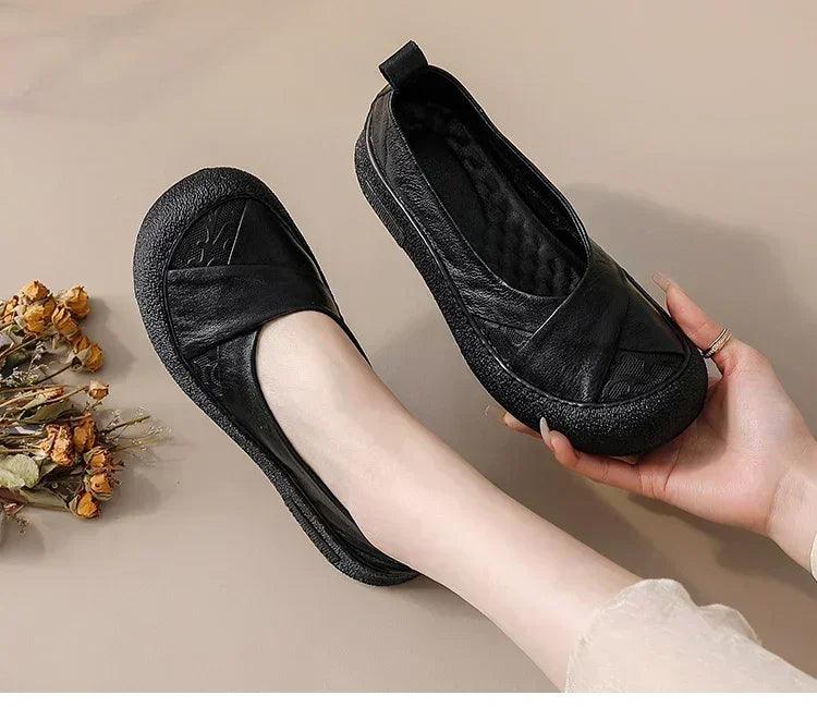Authentic anti skid slip on leather flat shoes ladies shallow loafers woman comfy soft moccasin