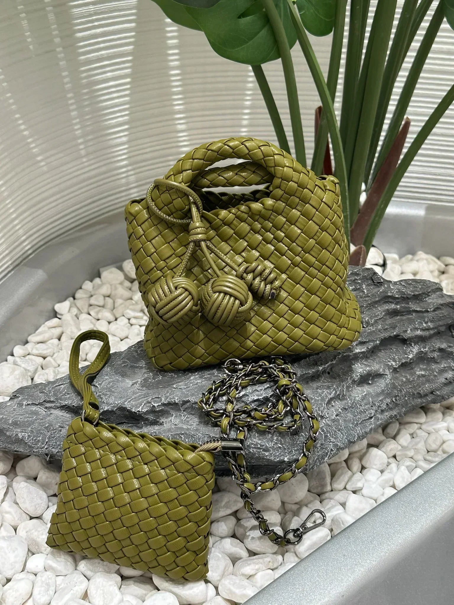 Designer bag women’s handbag popular small size version pu leather woven fashion style soft handmade bucket