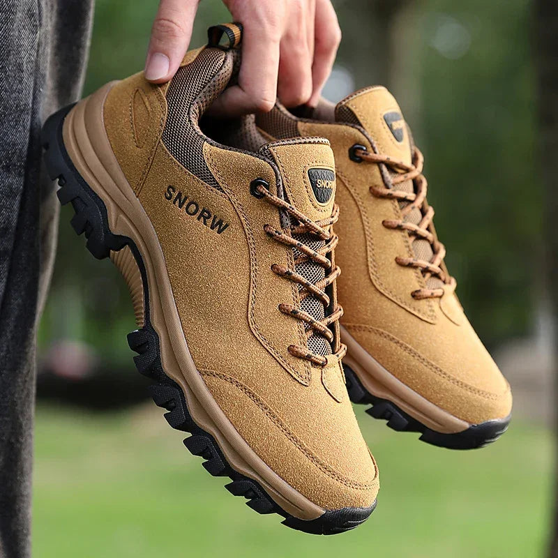 Outdoor Mountain Hiking Boots 2025 Autumn New Men's Non Slip Climbing Trekking Walking Hunting Tactical Rubber Sneakers