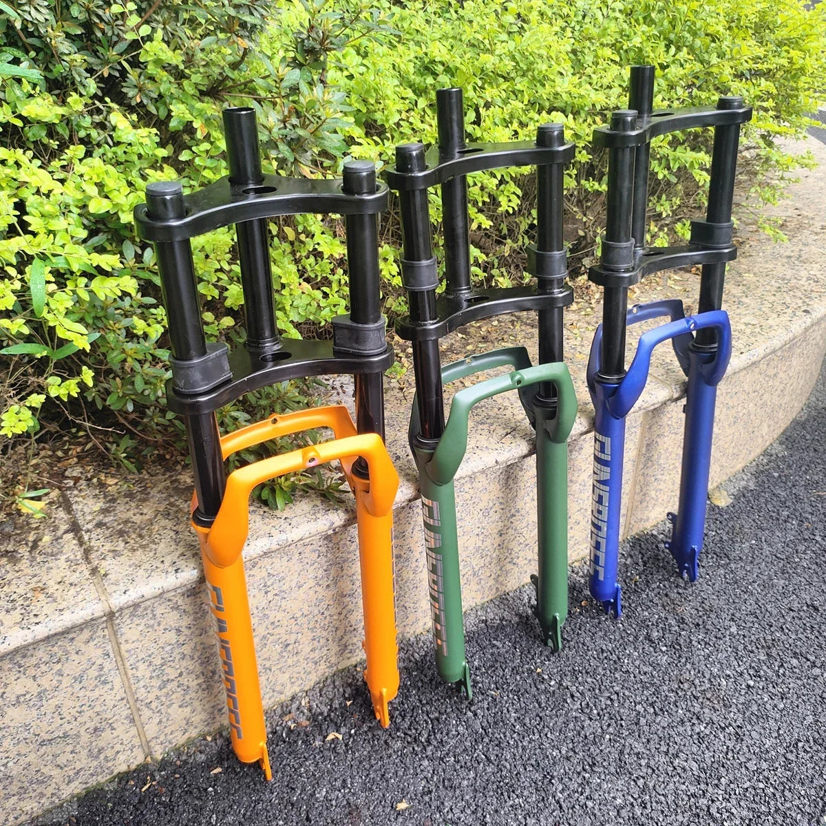 Double Shoulder  26X4.0 Snow Bike Front Fork  Steel  Beach Bicycle Fork    135mm Dropout  Fat Bike Suspension