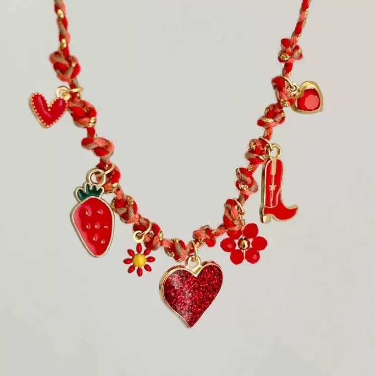 Handmade Scarf Choker Necklace for Women Girls New Fashion Fish Baroque Pearl Pendant Necklace Bohemian Vacation Necklace Gifts