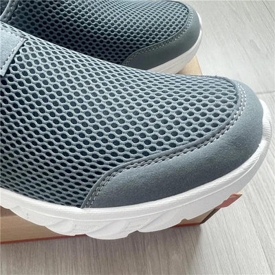 Summer Sneakers Men Shoes Breathable Mesh Lightweight Walking Casual Shoes Slip-On Driving Men's Loafers Zapatos Casuales