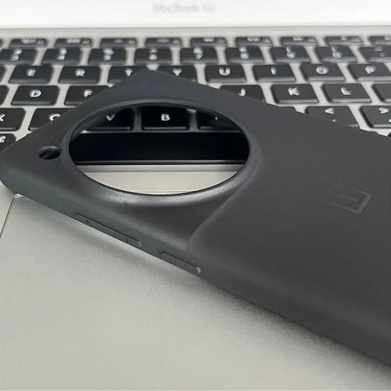 For OnePlus 12 Original Phone Case Ultra Slim Soft Back Case Shockproof Matte Luxury Rubber Skin Cover Funda Anti-Fingerprint