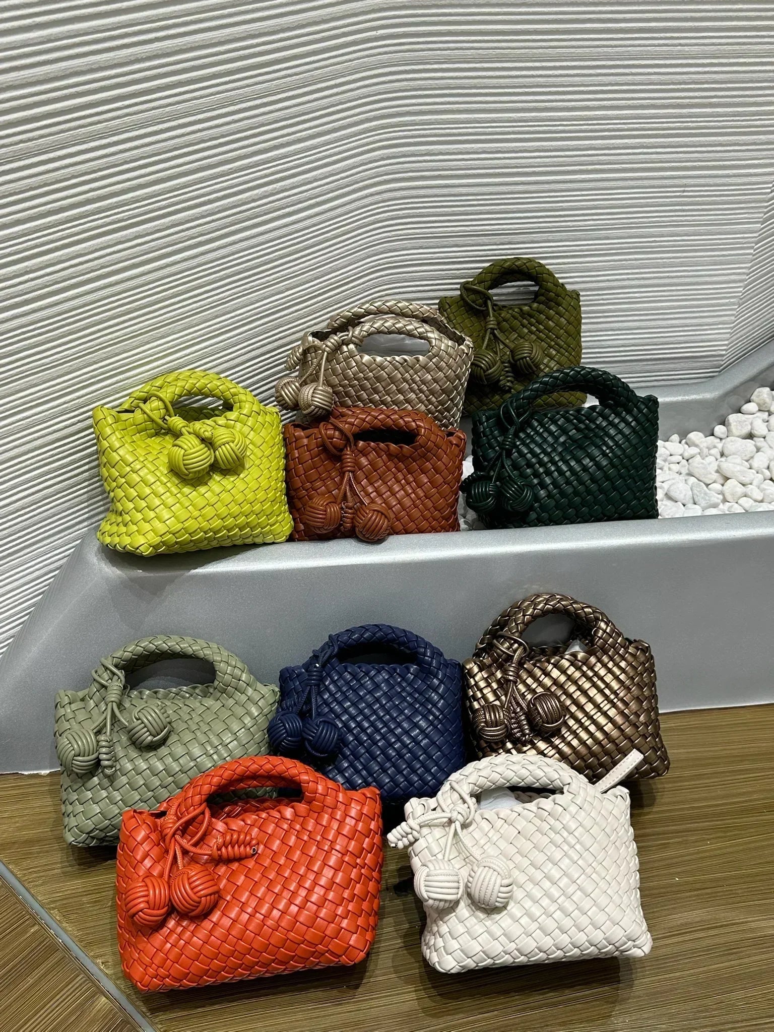 Designer bag women’s handbag popular small size version pu leather woven fashion style soft handmade bucket