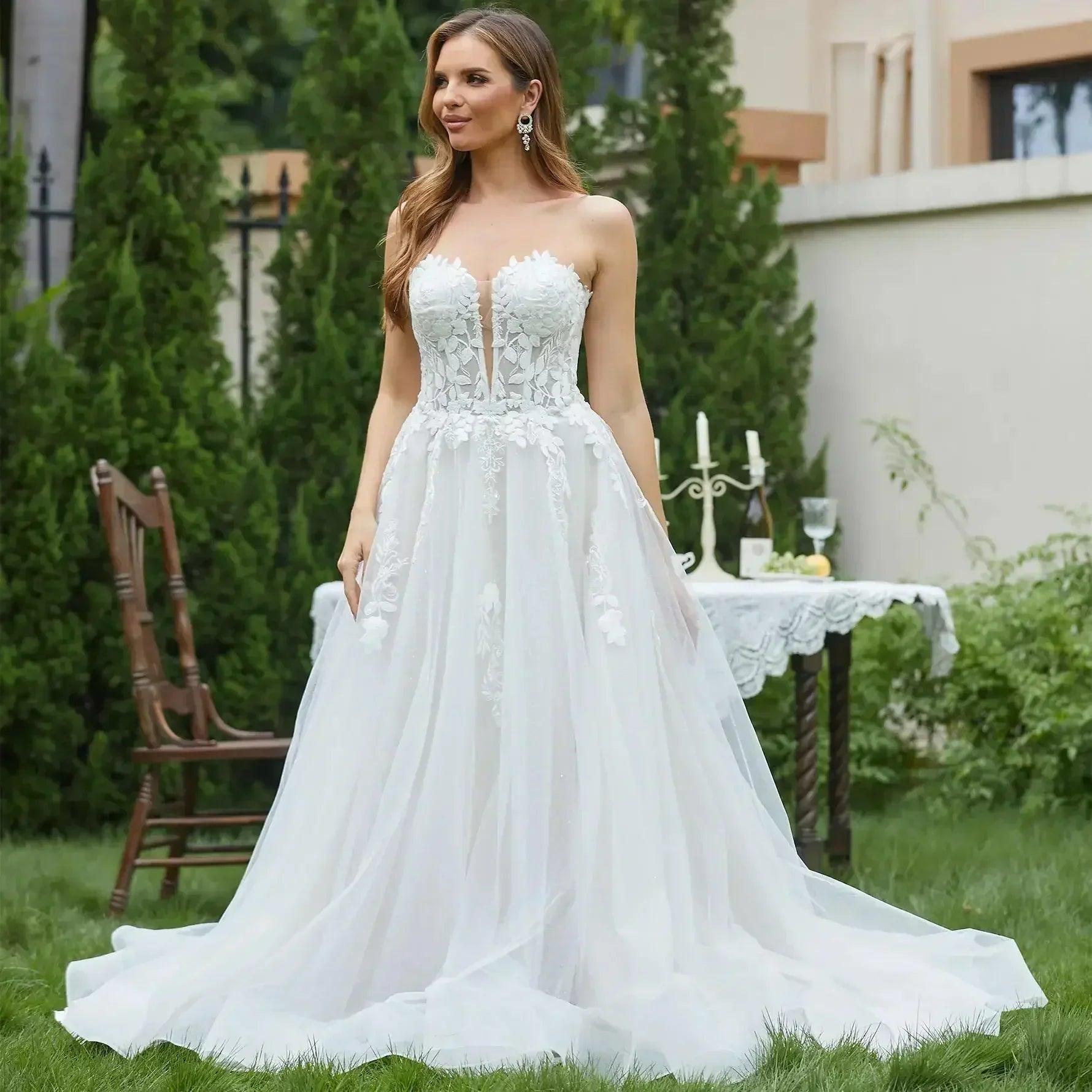 Elegant lace wedding dresses for women 2025 luxury sleeveless deep v-neck sparkly bridal gowns sweetheart gown