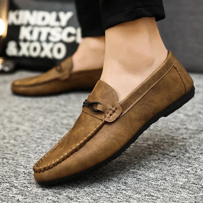 Summer New Men's Loafers Comfortable Flat Casual Shoes Men Breathable Moccasins Slip-On Soft Leather Driving Shoes 2025
