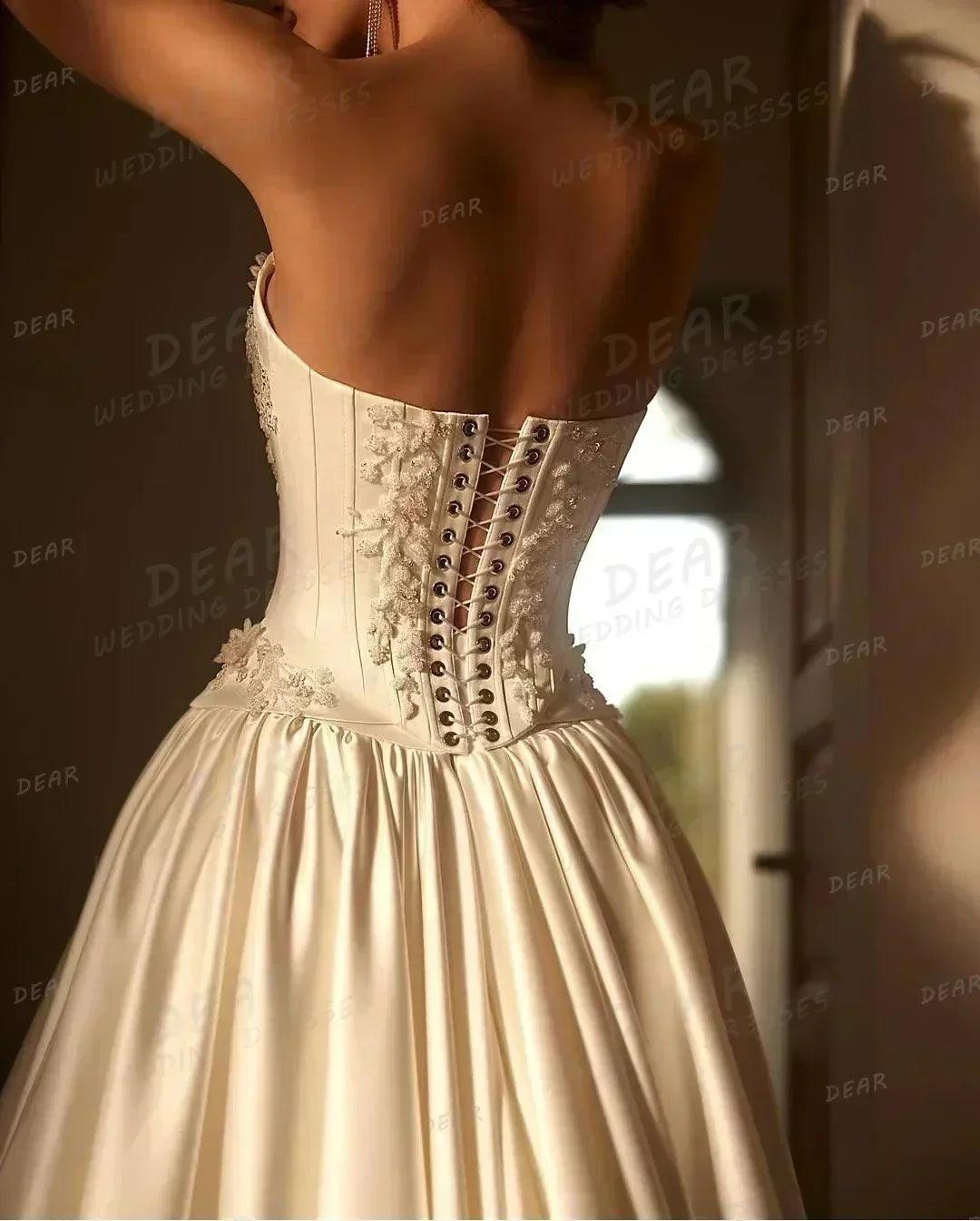 Luxury wedding dresses women’s sexy lace up sleeveless strapless bridal gowns backless satin formal vestidos de novia