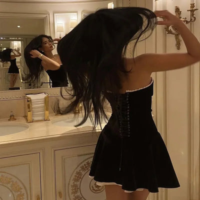 YENKYE Black Strapless Christmas Dress Sexy A Line Vintage Velvet Party Mini Dresses Elegant Women Dresses
