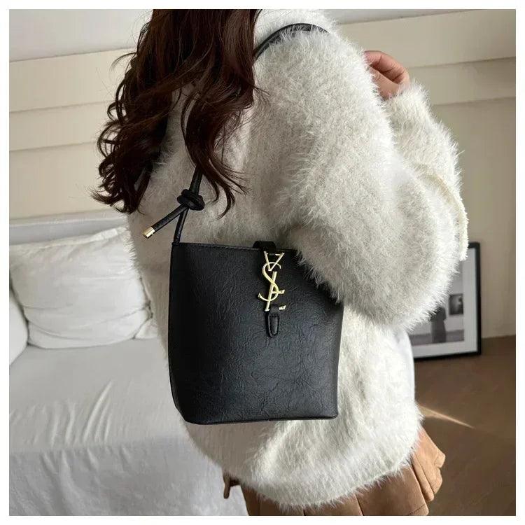 Limited edition designer handbag for ladies 2025 new style tote bag with light luxury and unique high-end crossbody
