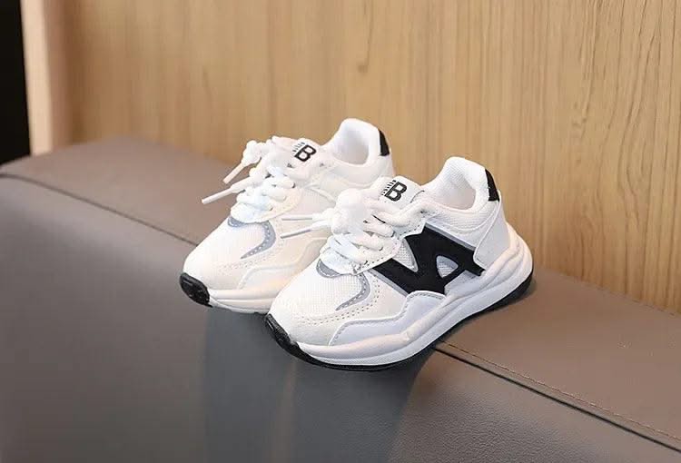Kids Shoes for Boys Girls Soft Sneakers New 2024 Fashion Sports Running Shoes Children Flat Casual Baby Toddler Outdoor Shoes